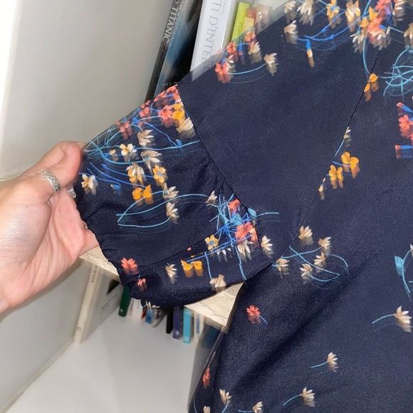 Zara Navy Floral Puff Sleeve Elastic Waist Blouse Top Size Medium - Picture 7 of 10